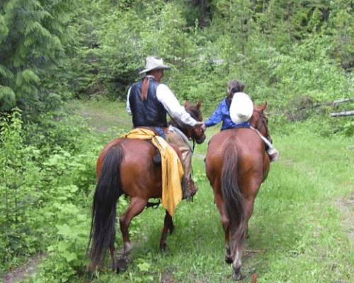 Horseback riding at Bull Hill Guest Ranch in Washington